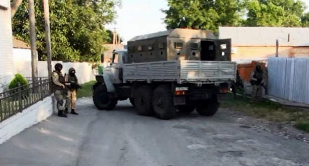 Спецоперация в Насыр-Кортовском округе Назрани. 25 июня 2015 г. Фото http://nac.gov.ru/
