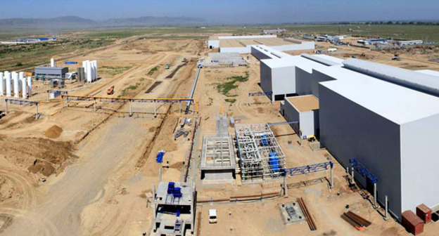 Каспийский завод листового стекла. Фото http://wikimapia.org