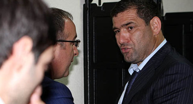 Сагид Муртазалиев (справа). Фото http://flnka.ru/