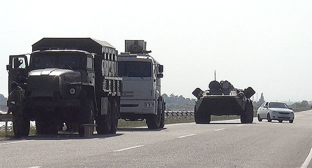 Спецтехника. Фото: http://nac.gov.ru/nakmessage/2015/07/16/v-baksanskom-raione-kbr-neitralizovano-troe-banditov.html