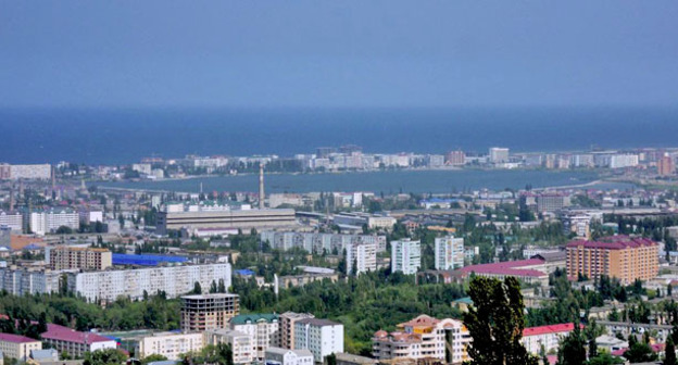 Махачкала. Фото: Абдулхак Мамхегов http://www.odnoselchane.ru/  