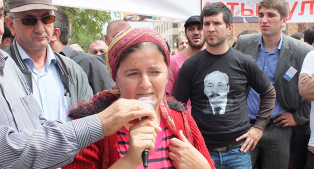 Патимат Гаджиева жаловалась на коррумпированность в во всех госучреждениях Буйнакска. Фото Патимат  Махмудовой для "Кавказского узла"