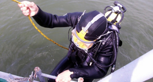 Водолаз. Фото: http://www.news.novorossportal.ru/news/vodolazyi-priostanovili-poisk-rostovskih-dayverov-v-novorossiyske.html