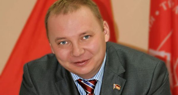 Николая Паршин. Фото: http://bloknot.ru/politika/deputat-gosdumy-nikolaj-parshin-ob-yavlen-v-federal-ny-j-rozy-sk-294487.html