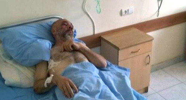 Смбат Акопян в больнице. Ереван, 22 сентября 2015 г. Фото: RFE/RL http://rus.azatutyun.am/