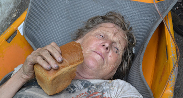 Спасенная пенсионерка в Сочи. Фото Светланы Кравченко для "Кавказского узла"