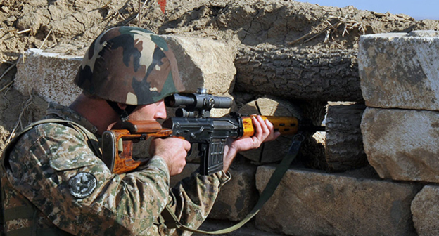 Солдат на передовой. Фото: http://haberciburada.com/cgi-sys/suspendedpage.cgi