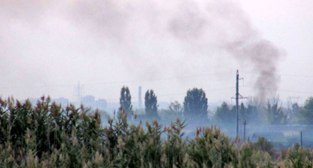 Горение свалки в Волго-Ахтубинской пойме напротив Волгограда. Фото Вячеслава Ященко для "Кавказского узла"