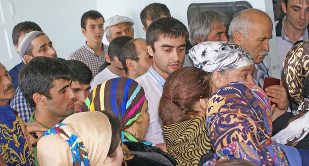 Очередь на избирательном участке во время выборов в Буйнакске. 13 сентября 2015 г. Фото Патимат Махмудовой для "Кавказского узла"