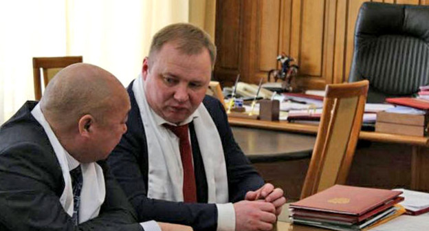 Николай Паршин (справа). Фото http://kprf.ru/