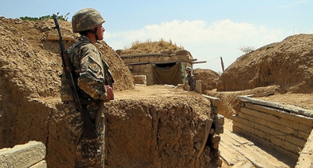 Солдат Армии обороны Нагорного Карабаха на передовой, 19 августа 2014 года. Фото Алвард Григорян для "Кавказского узла"