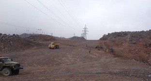 Новая трасса на участке «Гарабаши-Мир» построена ПАО «Курорт Эльбрус». Фото: http://el.adm-kbr.ru/index.php/chitat-vse/1152-novaya-kanatnaya-doroga-gornolyzhnye-trassy-i-infrastruktura-kurort-elbrus-gotovitsya-k-bolshomu-turpotoku Новая трасса на участке «Гарабаши-Мир» построена ПАО «Курорт Эльбрус». Фото: http://el.adm-kbr.ru/index.php/chitat-vse/1152-novaya-kanatnaya-doroga-gornolyzhnye-trassy-i-infrastruktura-kurort-elbrus-gotovitsya-k-bolshomu-turpotoku