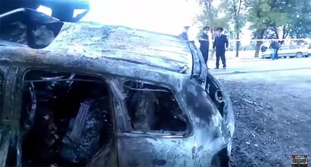 На месте ДТП. Стоп-кадр видео, http://www.youtube.com/watch?v=l8uF-sIwi5c&oref=http%3A%2F%2Fwww.youtube.com%2Fwatch%3Fv%3Dl8uF-sIwi5c&has_verified=1