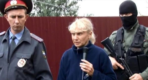 Инесса Тарвердиева (в центре). Фото:  http://flb.ru/infoprint/55933.html