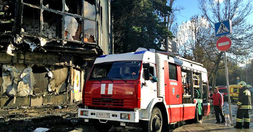 Пожар в ТЦ "Ника" в Сочи. 22 декабря 2015 г. Фото © ЮГА.ру
