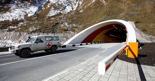 Рокский тоннель, связывающий Россию с Закавказьем. Фото: © Влад Александров, ЮГА.ру Рокский тоннель, связывающий Россию с Закавказьем. Фото: © Влад Александров, ЮГА.ру