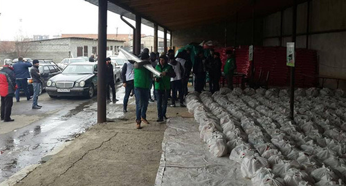 склад продуктов, где уже расфасованны пакеты для отгрузки. Фото Магомеда Тачиева