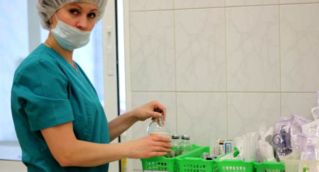 Медицинский работник. Фото: Валентина Мищенко / Югополис