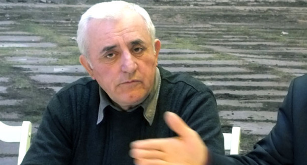 Алибек Зайнудинов во время пресс-конференции. Махачкала, 1 февраля 2016 г. Фото Патимат Махмудовой для "Кавказского узла"