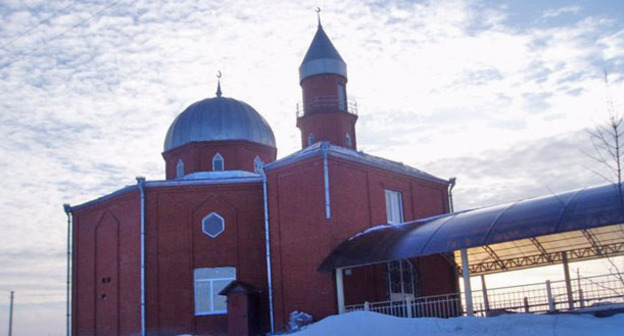 Мечеть аула Мафэхабль, в ауле компактно проживают черкесские репатрианты. Адыгея. Фото http://islamcenter.ru/?item=914#prettyPhoto