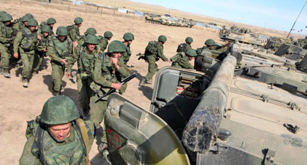 Учения мотострелков. Фото http://www.riadagestan.ru/