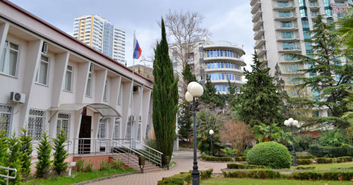 Здание Хостинского районного суда. Фото Светланы Кравченко для "Кавказского узла"