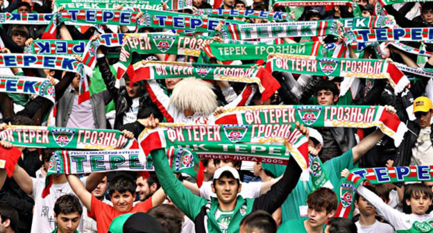 Фанаты футбольного клуба "Терек". Фото http://fc-terek.ru/