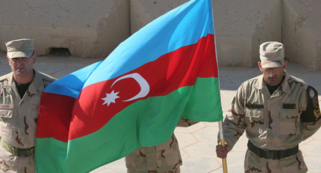 Построение в войсках армии Азербайджана. Фото:  http://hayinfo.ru/ru/news/policy/97737.html