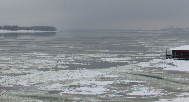 Волга между Волгоградом и островом Сарпинским. Фото Вячеслава Ященко для "Кавказского узла"