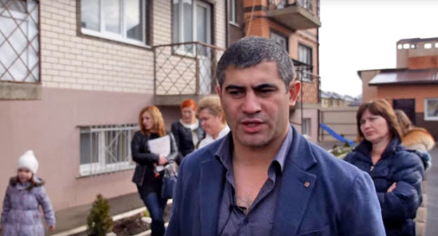 Мурад Данелян, жилец дома №70 по Измаильской улице. Краснодар, февраль 2016 г. Фото http://bloknot-krasnodar.ru/