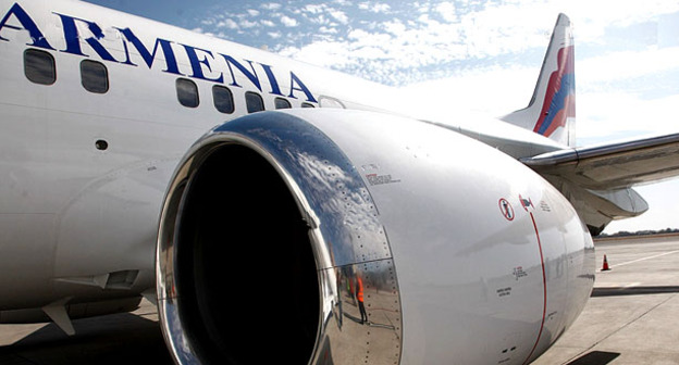 Самолет авиакомпании Armenia. Фото: PAN Photo / 
Varo Rafayelyan

