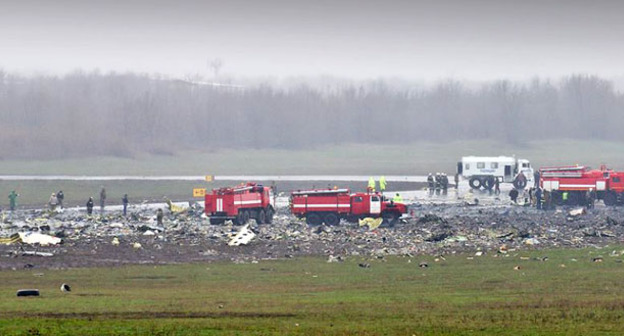 На месте крушения дубайского авиалайнера в Ростове-на-Дону. 19 марта 2016 г. Фото: Erik Romanenko https://ru.wikipedia.org