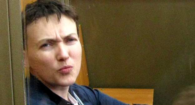 Надежда Савченко в Донецком городском суде во время перерыва, 22 марта 2016 года. Фото Константина Волгина для "Кавказского узла" 