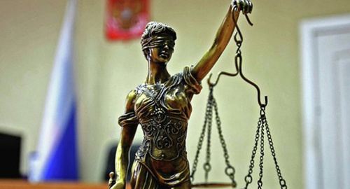 Богиня Правосудия Фемида. Фото: http://donday.ru/v-rostove-na-donu-proydet-slushanie-pervogo-grazhdanskogo-iska-bandy-capka.html Богиня Правосудия Фемида. Фото: http://donday.ru/v-rostove-na-donu-proydet-slushanie-pervogo-grazhdanskogo-iska-bandy-capka.html