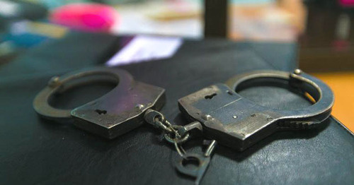 Наручники. Фото: Валентина Мищенко / Югополис Наручники. Фото: Валентина Мищенко / Югополис