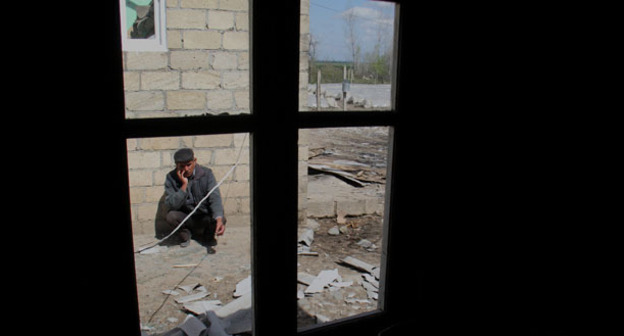 Полуразрушенный дом в деревне Азад Гарагойунлы. Тертерский район Азербайджана. 3 апреля 2016 г. Фото Фамиля Махмудбейли для "Кавказского узла"