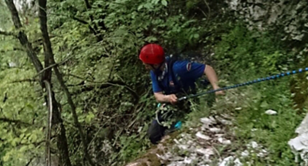 Поиски Адлана Вараева. Фото: http://95.mchs.gov.ru/pressroom/news/item/3640715/