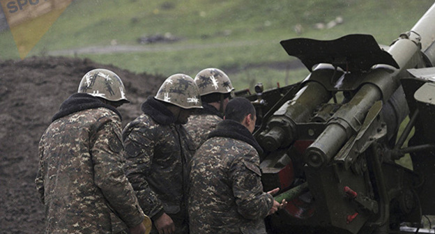 Солдаты армии НКР на передовой. Фото: © Sputnik/ Асатур Есаянц, http://www.sputnikarmenia.ru/karabah/20160508/3351466.html