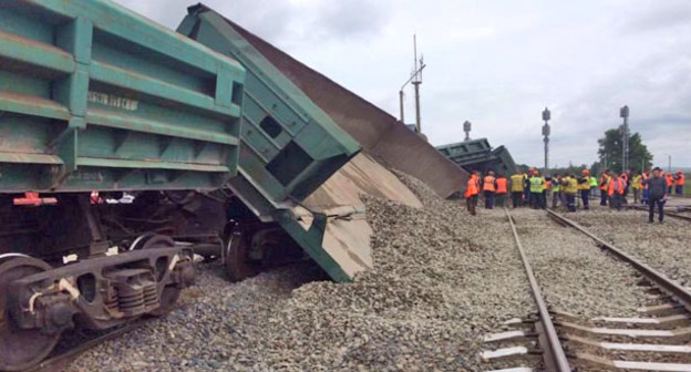 Авария грузового поезда под Анапой. 16 мая 2016 г. Фото: Пресс-служба УТ МВД РФ по ЮФО