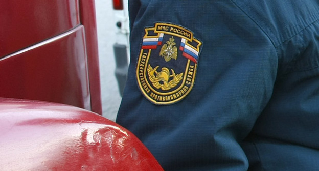 Сотрудник МЧС. Фото: Федор Обмайкин / Югополис