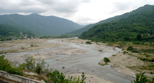 Аул Большой Кичмай в Лазаревском районе Сочи. Фото Наимы Нефляшевой http://www.kavkaz-uzel.ru/blogs/1927/posts/11532