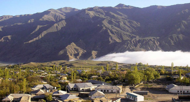 Село Мискинджа Докузпаринского района Дагестана. Фото: Артур Агацарский  http://odnoselchane.ru/