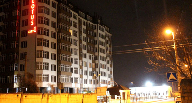 Cтроящийся жилой комплекс "Лотус-Сити" в Нальчике, в котором семья репатриантов из Сирии получила бесплатную квартиру. 14 июля 2016 г. Фото Людмилы Маратовой для "Кавказского узла"