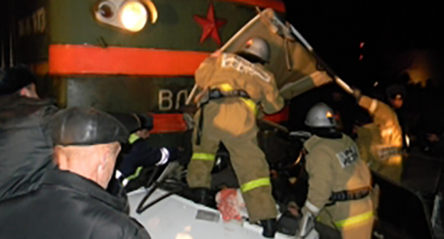 Работа спасателей на месте трагедии. Фото: http://07.mchs.gov.ru/operationalpage/operational/item/3917503/