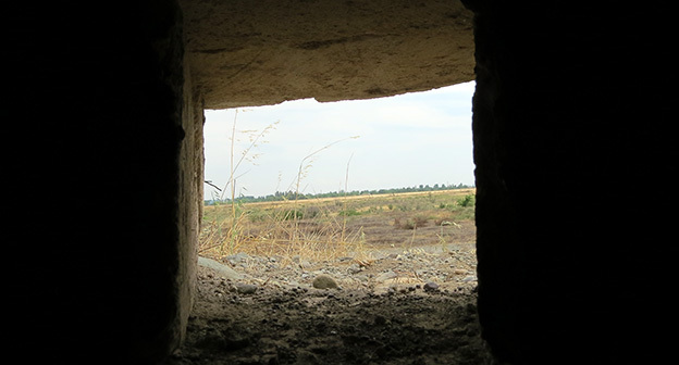 Азербайджанская сторона с боевого наблюдательного пункта карабахской армии. Нагорный Карабах. Фото Алвард Григорян для "Кавказского узла"