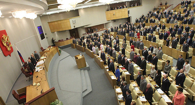 Заседание фракции "Единой России" в Зале пленарных заседаний Госдумы. Фото:FOTOBANK.ER,   https://ru.wikipedia.org/wiki/Государственная_дума