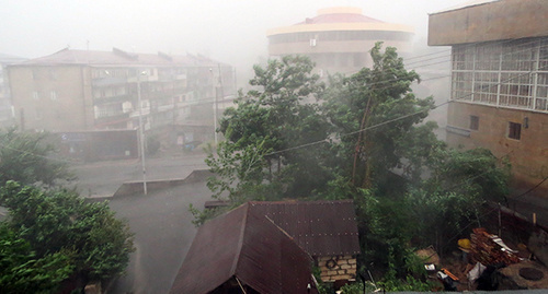 Ураган в Степанакарте. Фото Алвард Григорян для "Кавказского узла"
