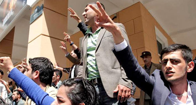 Сторонники движения Nida. Баку, май 2016 г. Фото Азиза Каримова для "Кавказского узла"