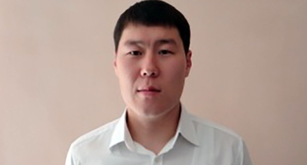 Окон Нохашкиев. Фото: http://kalmyk.er.ru/persons/11761/