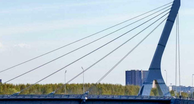 Мост Ахмата Кадырова в Санкт-Петербурге. Фото: RFE/RL http://www.svoboda.org/a/27774201.html